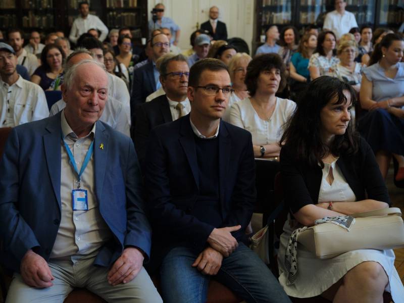 2000-1500-max (3).jpg